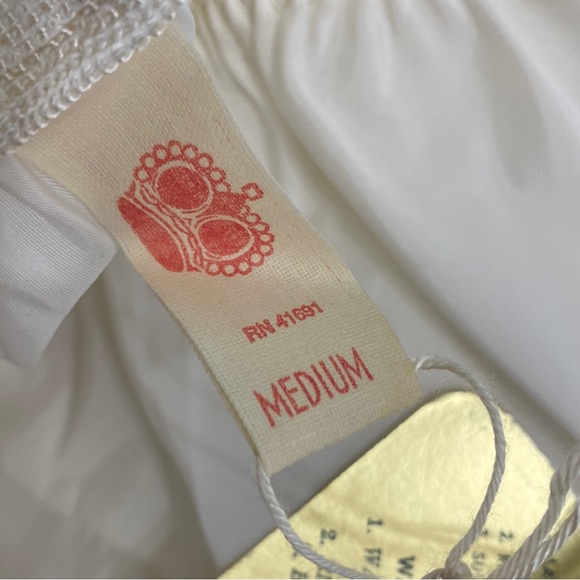 Vintage 60s Deadstock White Maxi Slip with Embroidered Trim NWT Medium - Picture 8 of 10